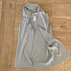 Keren Hart sleeveless hooded long vest